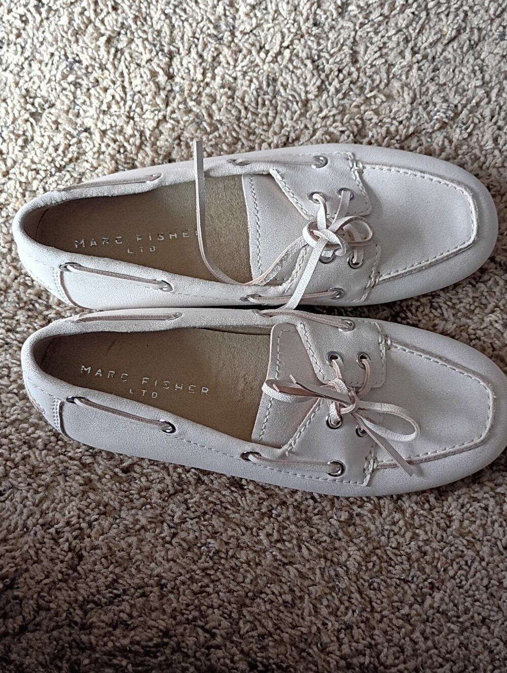 Marc Fisher Soft Cream Leather Moccasin Loafers